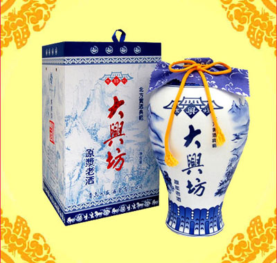 简装青花瓷老酒